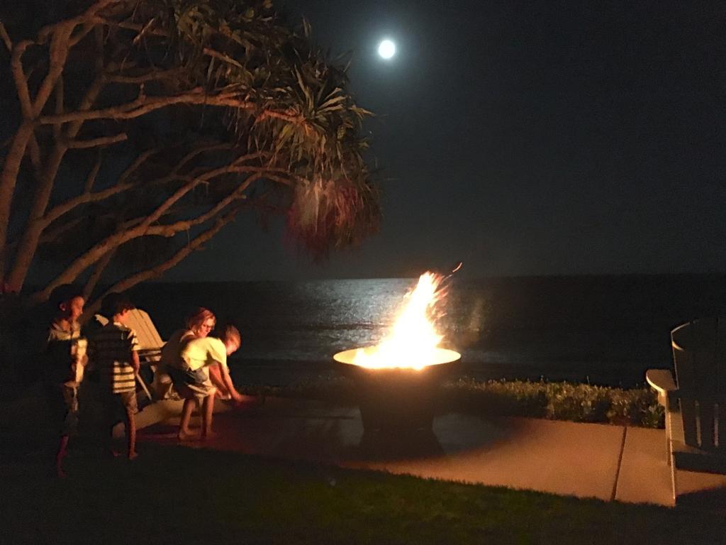 Hôtel Zen Beach Retreat à Bargara Extérieur photo